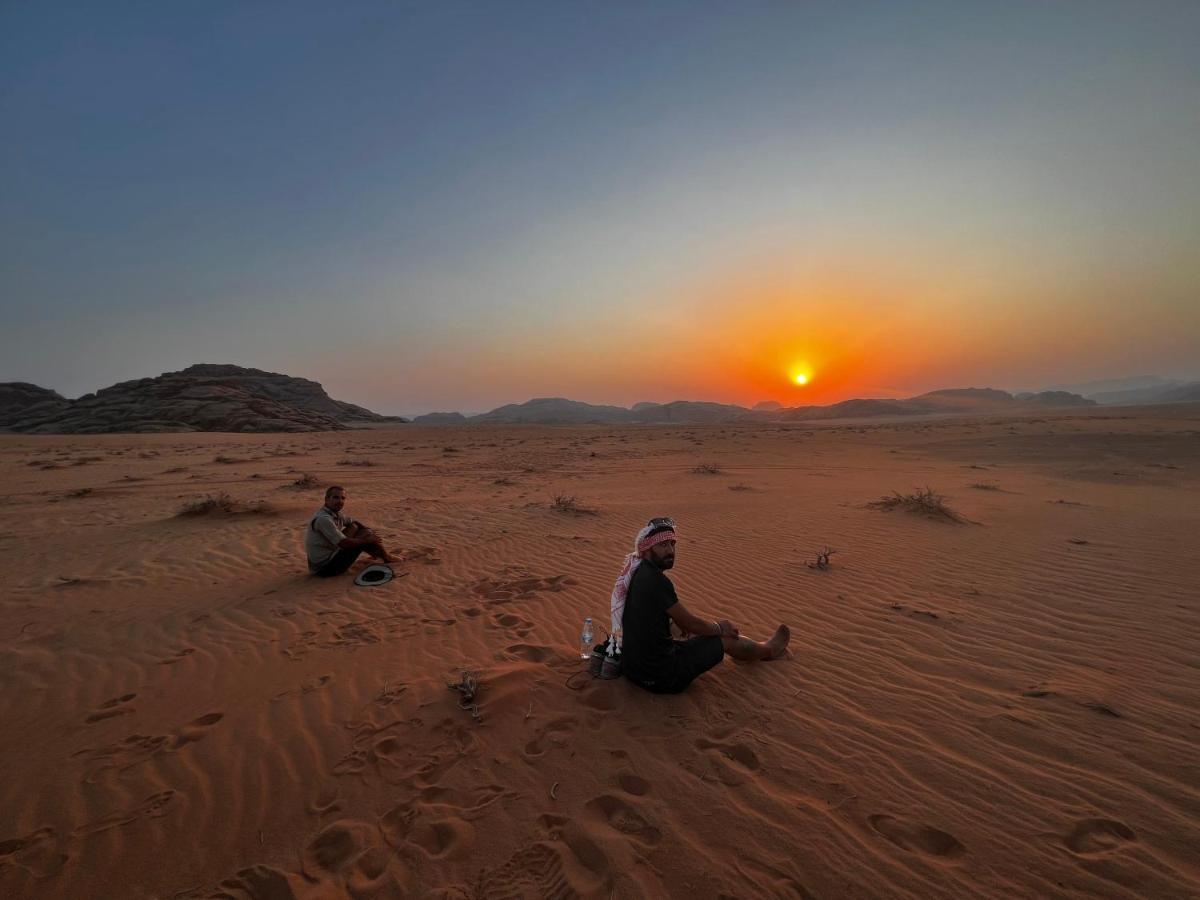 Wadi Rum Sky Tours & Camp Luaran gambar