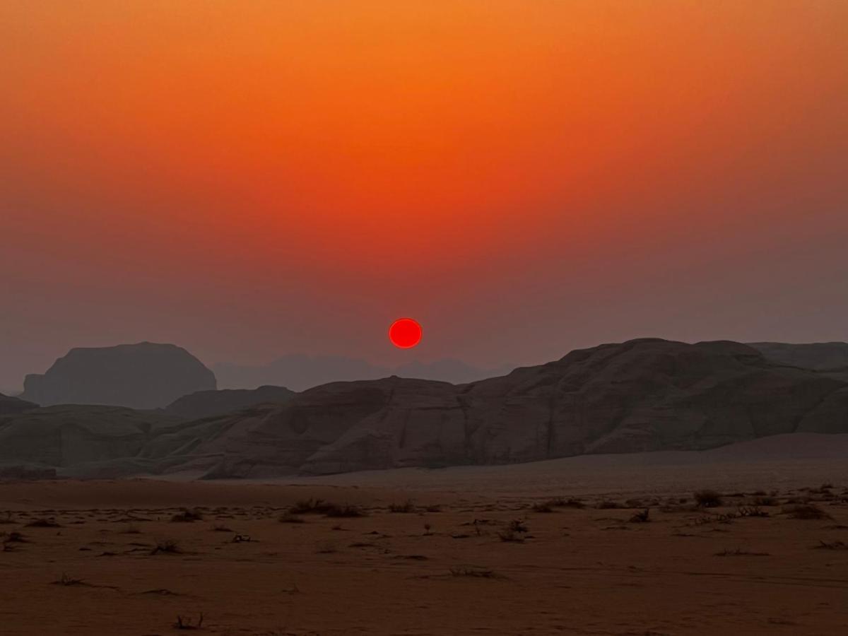 Wadi Rum Sky Tours & Camp Luaran gambar
