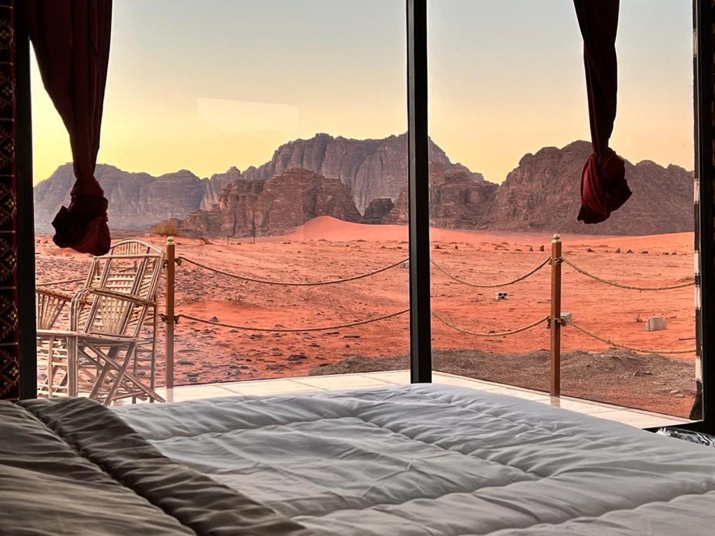 Wadi Rum Sky Tours & Camp Luaran gambar
