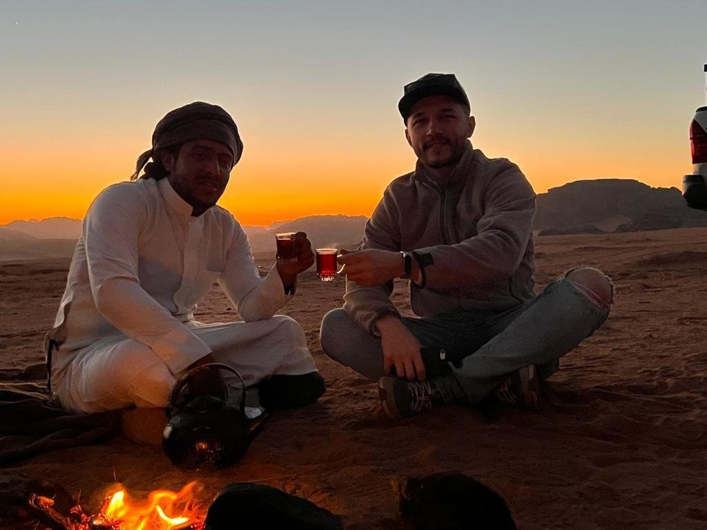 Wadi Rum Sky Tours & Camp Luaran gambar