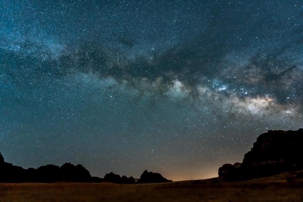 Wadi Rum Sky Tours & Camp Luaran gambar