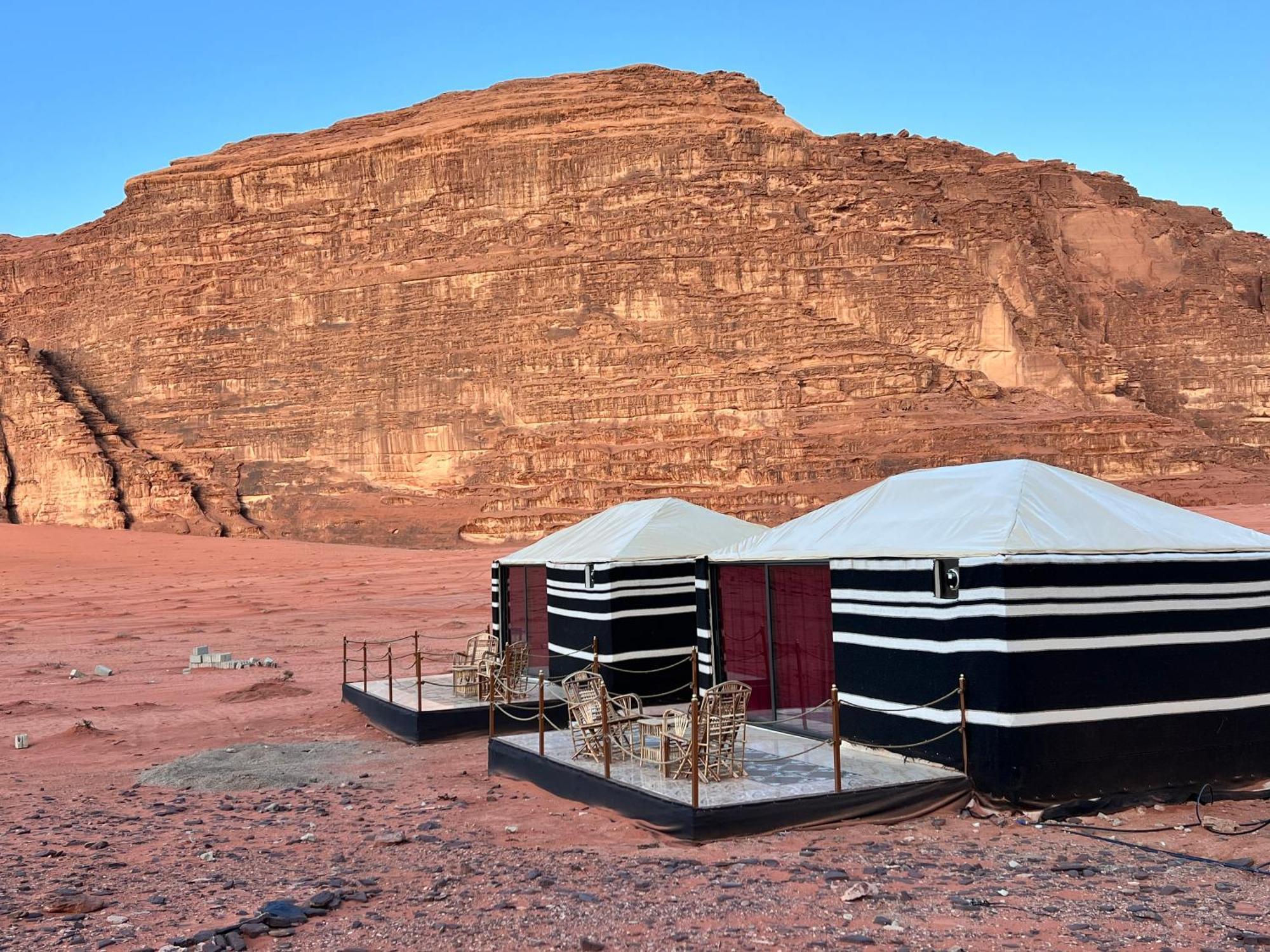 Wadi Rum Sky Tours & Camp Luaran gambar