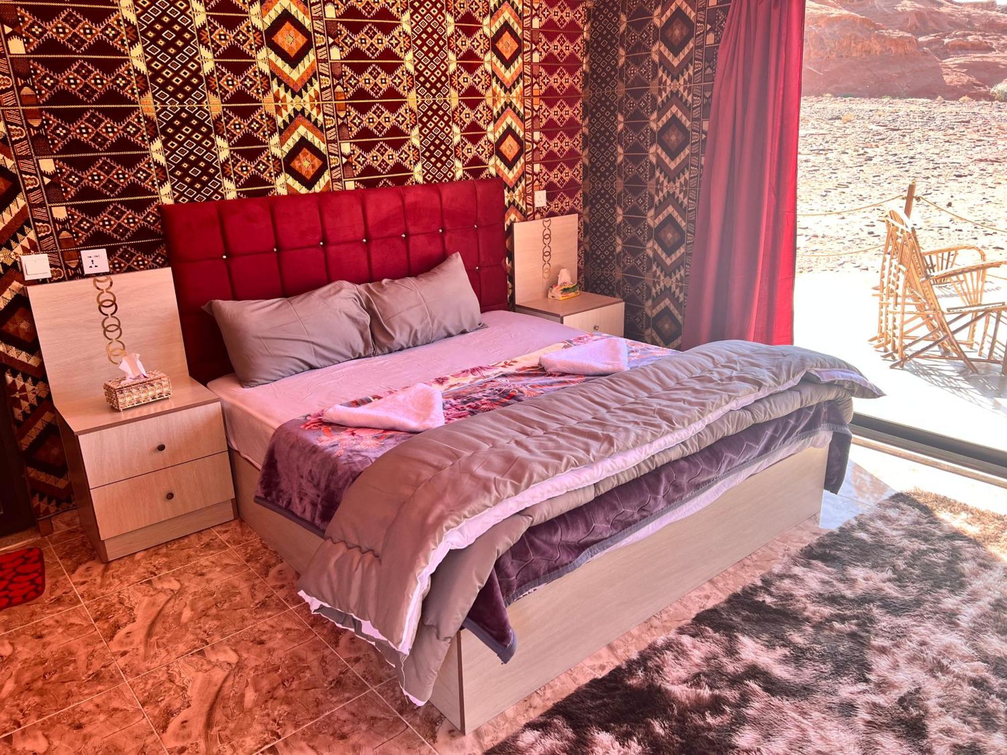 Wadi Rum Sky Tours & Camp Luaran gambar